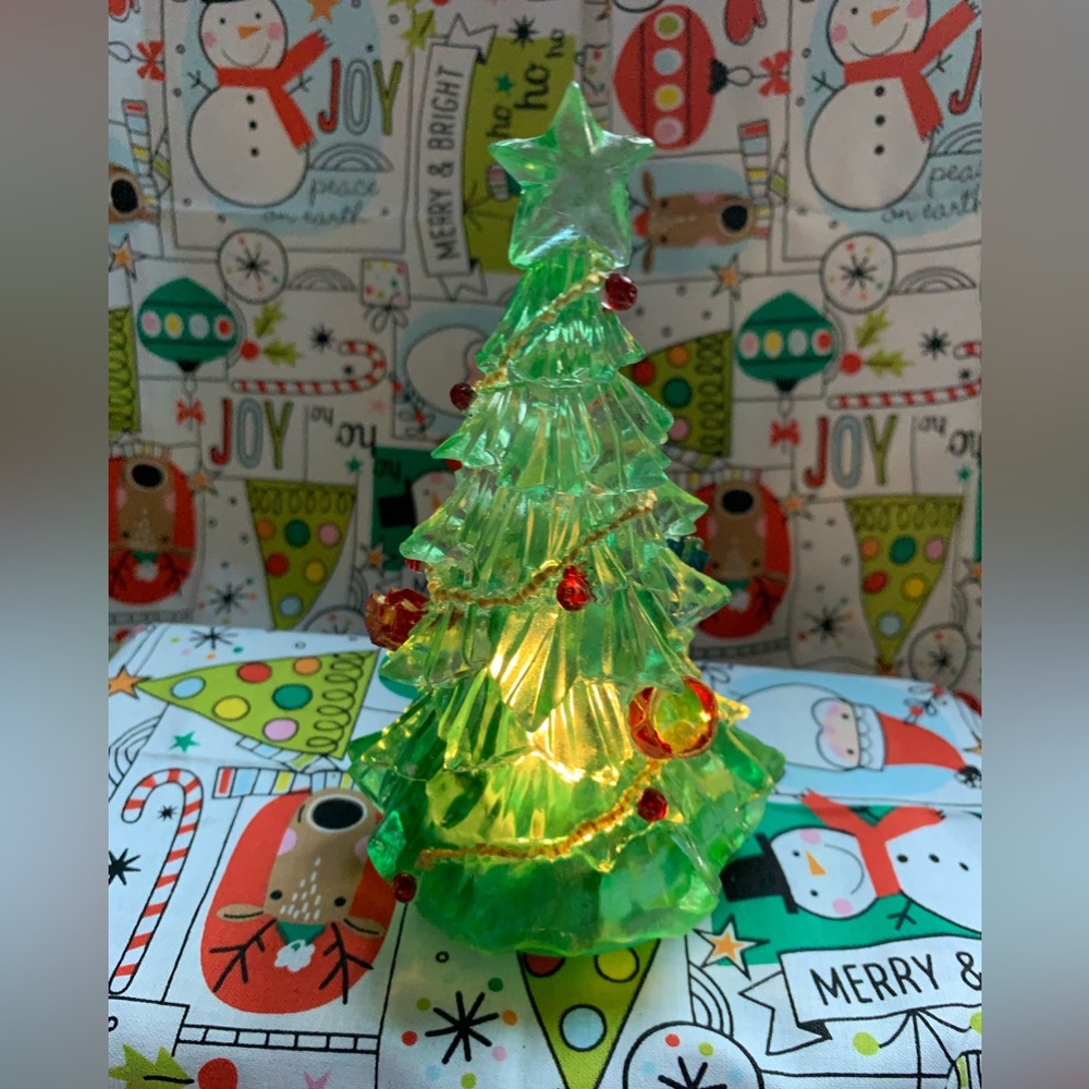 Vintage mini light up table top Christmas Tree🎄
